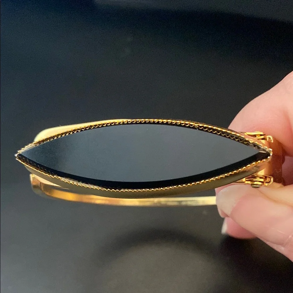 Elegant Gold Tone and Black Bangle Bracelet size 6 3/4